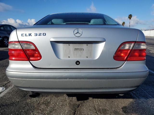 WDBLJ65G0WF030378 - 1998 MERCEDES-BENZ CLK 320 SILVER photo 6