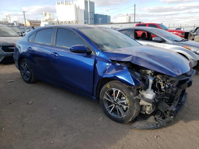 3KPF24AD9PE597129 - 2023 KIA FORTE LX BLUE photo 4