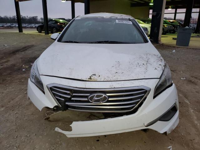 5NPE24AF9GH327102 - 2016 HYUNDAI SONATA SE WHITE photo 5