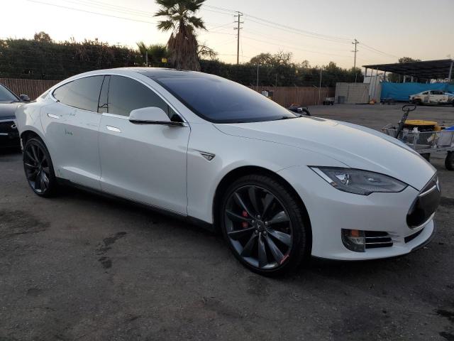 5YJSA1H1XEFP37305 - 2014 TESLA MODEL S თეთრი ფოტო 4