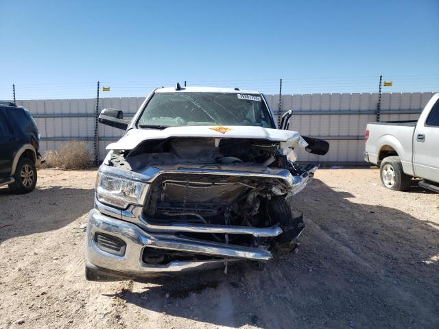 3C6UR5HJXNG138785 - 2022 RAM 2500 TRADESMAN Beyaz fotoğraf 5