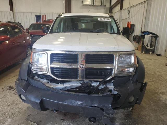 1D8GU28K17W657659 - 2007 DODGE NITRO SXT WHITE photo 5