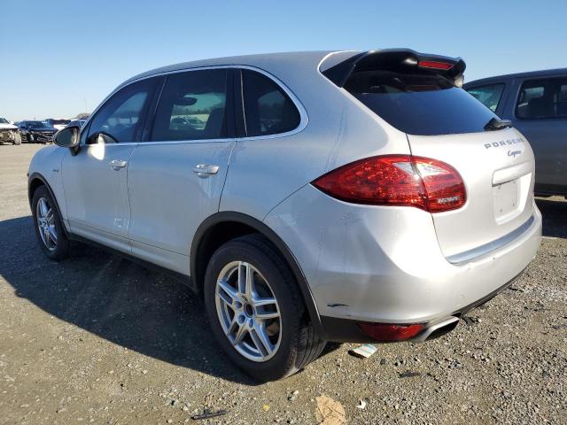 WP1AF2A29DLA41793 - 2013 PORSCHE CAYENNE SILVER photo 2