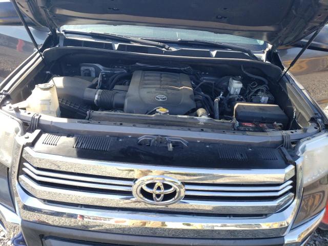 5TFEW5F11HX225905 - 2017 TOYOTA TUNDRA CREWMAX SR5 GRAY photo 11