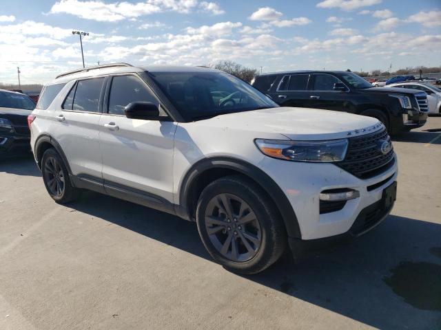 1FMSK7DH0NGA15247 - 2022 FORD EXPLORER X WHITE photo 4