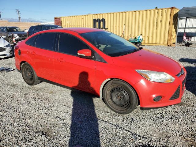 1FADP3F28EL393944 - 2014 FORD FOCUS SE RED photo 4