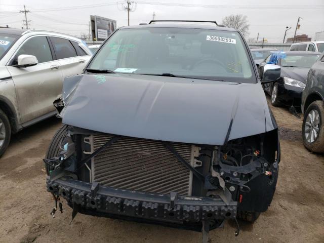 2C4RC1CGXDR767704 - 2013 CHRYSLER TOWN & COU TOURING L BLUE photo 5