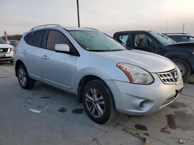 JN8AS5MT3DW516652 - 2013 NISSAN ROGUE S SILVER photo 4