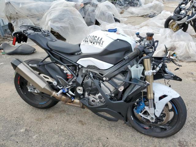 WB10E6301P6H12749 - 2023 BMW S 1000 RR WHITE photo 9