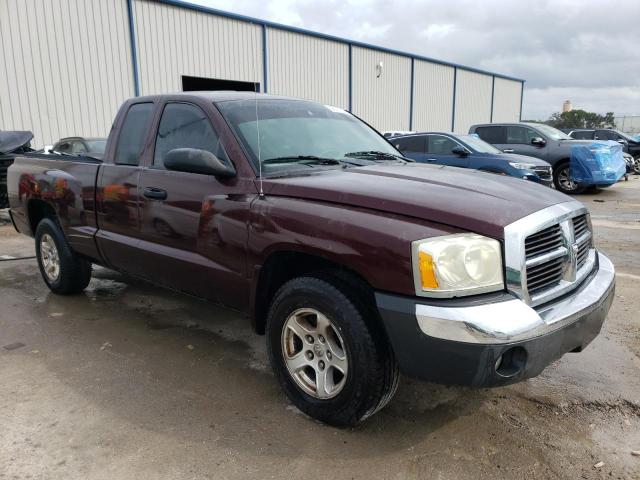 1D7HE42K15S149240 - 2005 DODGE DAKOTA SLT BURGUNDY photo 4