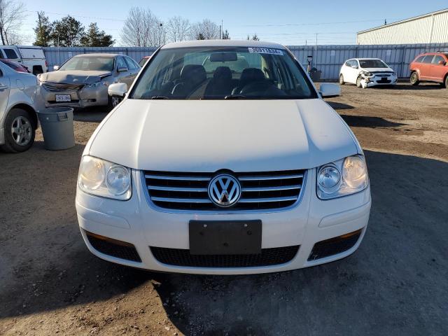 3VWTK49M69M623358 - 2009 VOLKSWAGEN CITY JETTA WHITE photo 5