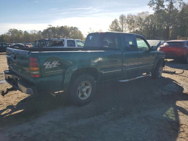 1GCGK29U2XE172702 - 1999 CHEVROLET SILVERADO K2500 GREEN photo 3