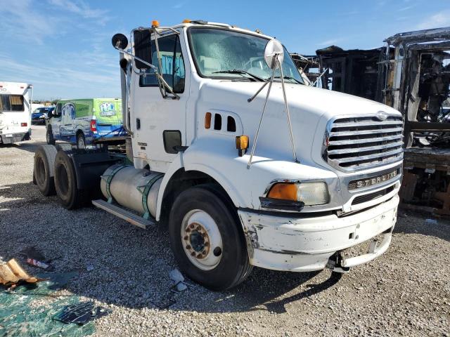 2004 STERLING TRUCK AT 9500, 