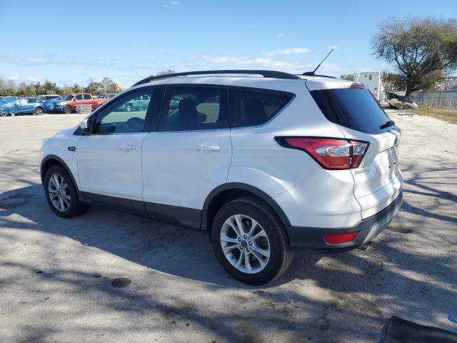 1FMCU9GDXJUC00520 - 2018 FORD ESCAPE SE WHITE photo 2