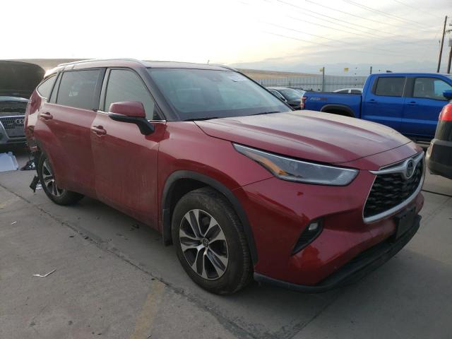5TDHZRBH5MS150575 - 2021 TOYOTA HIGHLANDER XLE RED photo 4