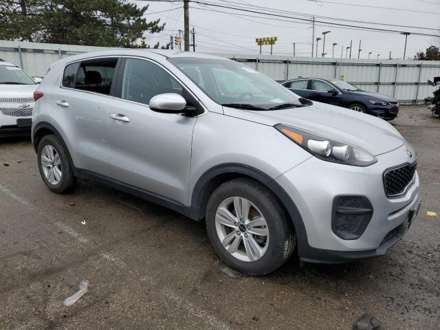 KNDPM3AC5K7515082 - 2019 KIA SPORTAGE LX SILVER photo 4