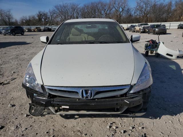 1HGCM56357A175575 - 2007 HONDA ACCORD SE WHITE photo 5