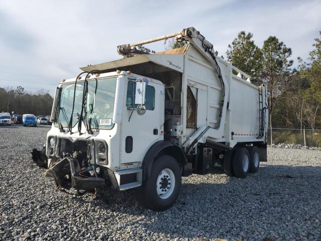 1M2AV04C9EM011150 - 2014 MACK 600 MRU600 WHITE photo 2