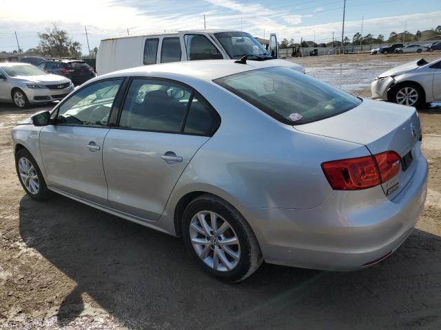 3VWDZ7AJ5BM052082 - 2011 VOLKSWAGEN JETTA SE SILVER photo 2