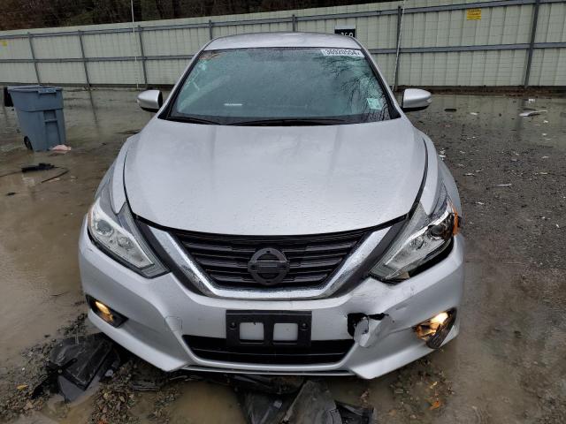 1N4AL3AP6HC131183 - 2017 NISSAN ALTIMA 2.5 SILVER photo 5