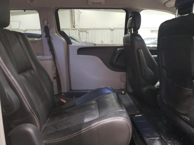 2A4RR8DG8BR618155 - 2011 CHRYSLER TOWN & COU TOURING L BLACK photo 11