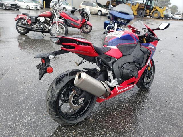 JH2SC7754NK500272 - 2022 HONDA CBR1000 RA TWO TONE photo 4