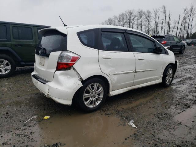 JHMGE8H48AS026047 - 2010 HONDA FIT SPORT WHITE photo 3