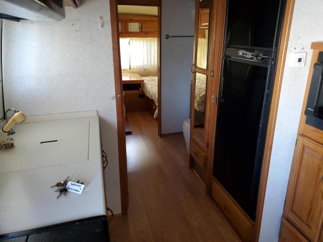 1STJEYM24WJ512137 - 1998 AIRS EXCELLA 银色 照片 5