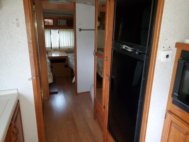 1STJEYM24WJ512137 - 1998 AIRS EXCELLA 银色 照片 6