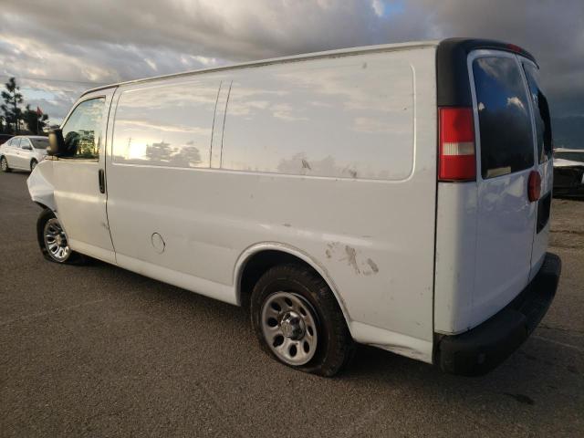 1GCSGAFX4D1152880 - 2013 CHEVROLET EXPRESS G1 WHITE photo 2