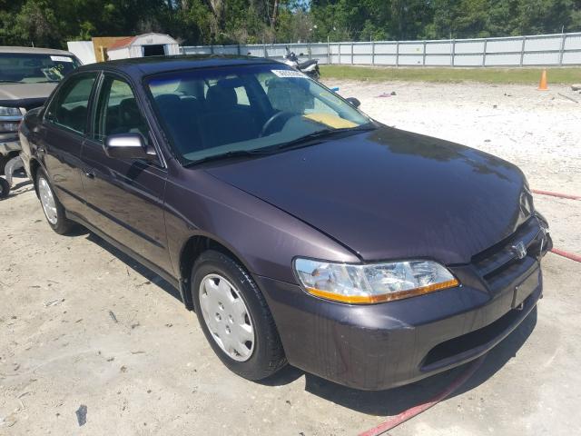 1HGCG5649WA010210 - 1998 HONDA ACCORD LX  photo 1