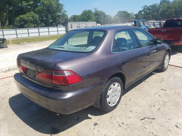 1HGCG5649WA010210 - 1998 HONDA ACCORD LX  photo 4