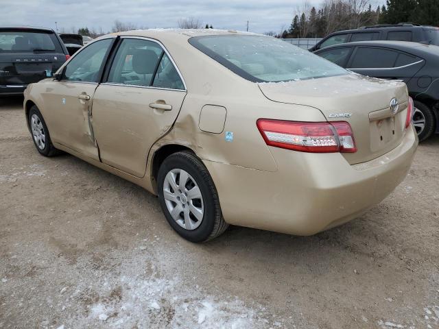 4T1BF3EK7BU765877 - 2011 TOYOTA CAMRY BASE GOLD photo 2