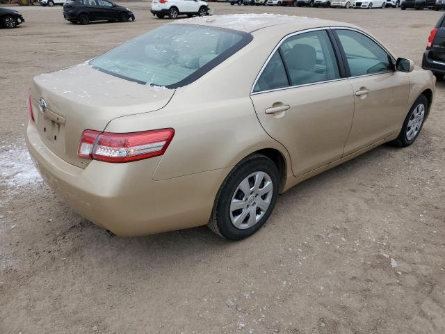 4T1BF3EK7BU765877 - 2011 TOYOTA CAMRY BASE GOLD photo 3