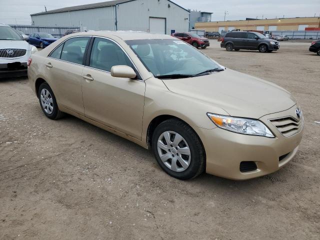 4T1BF3EK7BU765877 - 2011 TOYOTA CAMRY BASE GOLD photo 4