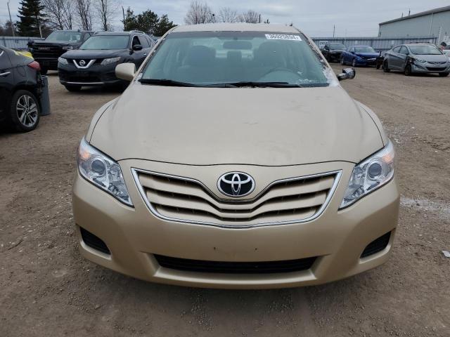 4T1BF3EK7BU765877 - 2011 TOYOTA CAMRY BASE GOLD photo 5