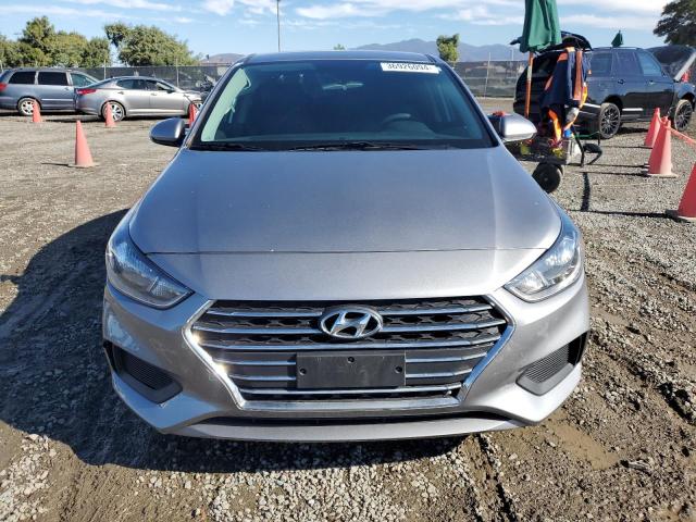 3KPC24A63NE186343 - 2022 HYUNDAI ACCENT SE SILVER photo 5