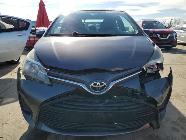 VNKJTUD37FA029660 - 2015 TOYOTA YARIS GRAY photo 5