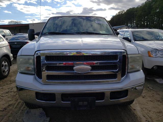 1FMNU41S65EA92187 - 2005 FORD EXCURSION XLT WHITE photo 5