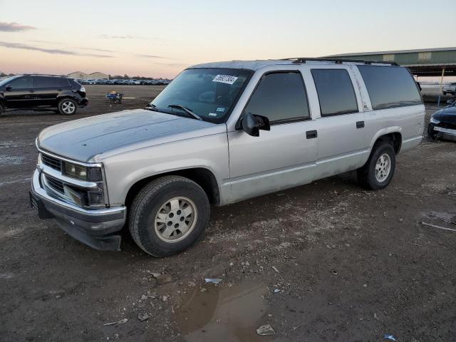 3GNEC16R3VG163843 - 1997 CHEVROLET SUBURBAN C1500 SILVER photo 1