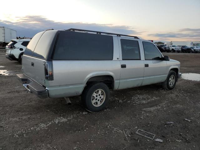 3GNEC16R3VG163843 - 1997 CHEVROLET SUBURBAN C1500 SILVER photo 3