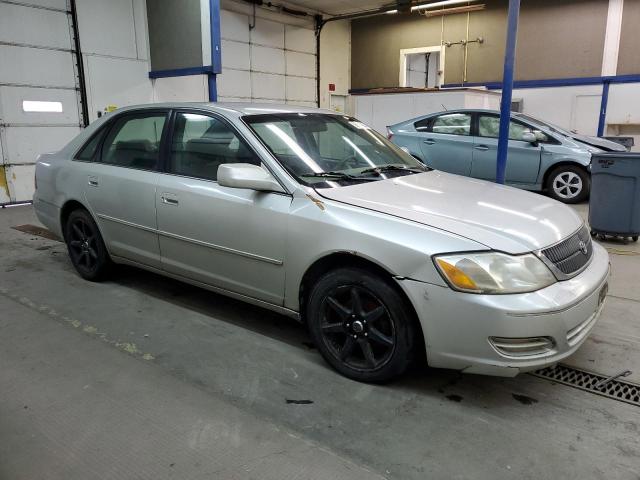 4T1BF28B7YU050595 - 2000 TOYOTA AVALON XL SILVER photo 4