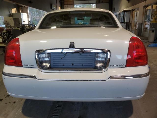 1LNHM83V96Y630148 - 2006 LINCOLN TOWN CAR DESIGNER WHITE photo 6