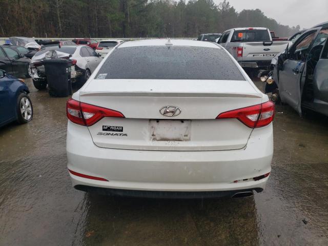 5NPE24AF0FH146100 - 2015 HYUNDAI SONATA SE WHITE photo 6