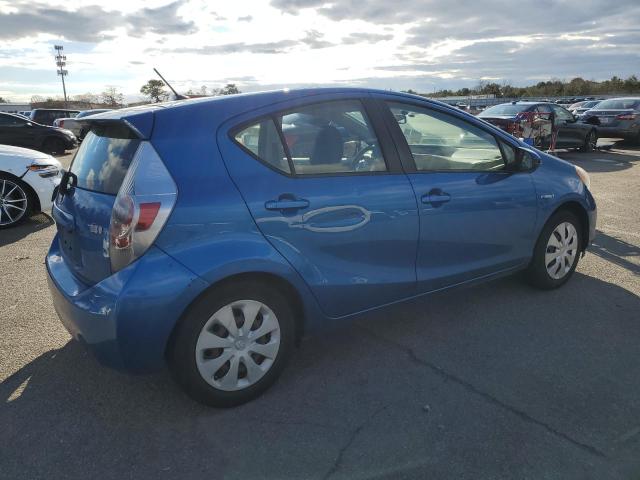 JTDKDTB33D1542747 - 2013 TOYOTA PRIUS C BLUE photo 3