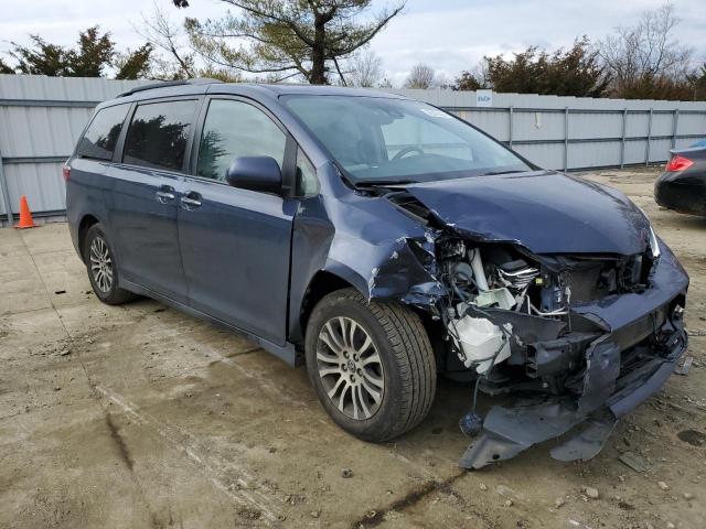 5TDYZ3DC3KS967183 - 2019 TOYOTA SIENNA XLE BLUE photo 4