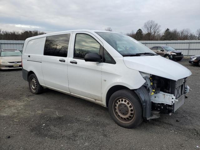 W1YV0CEY7N4116829 - 2022 MERCEDES-BENZ METRIS WHITE photo 4