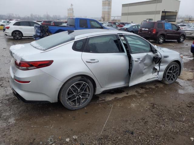 5XXGT4L33LG446956 - 2020 KIA OPTIMA LX SILVER photo 3