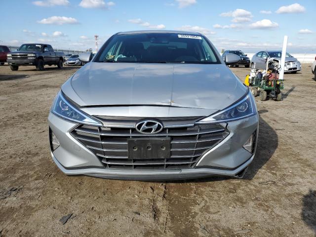 KMHD84LF5LU025048 - 2020 HYUNDAI ELANTRA SEL SILVER photo 5