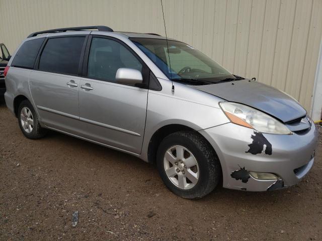 5TDZK22C38S210752 - 2008 TOYOTA SIENNA XLE SILVER photo 4